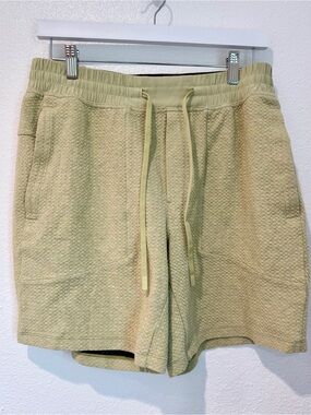Lululemon Mens At Ease Textured 7" Athleisure Lounge Classic Fit Shorts Size S